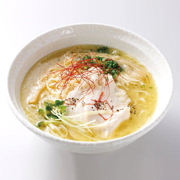 【スープを飲み干す、その一口のために】濃厚鶏白湯らーめんのある食卓｜ごちそう便りvol.8